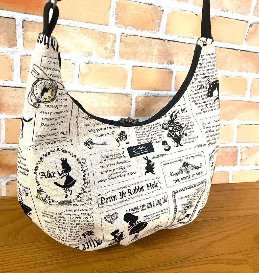 £たかこ£様　アリスのアーチ型ショルダーバッグ　ネコちゃん　トートバック