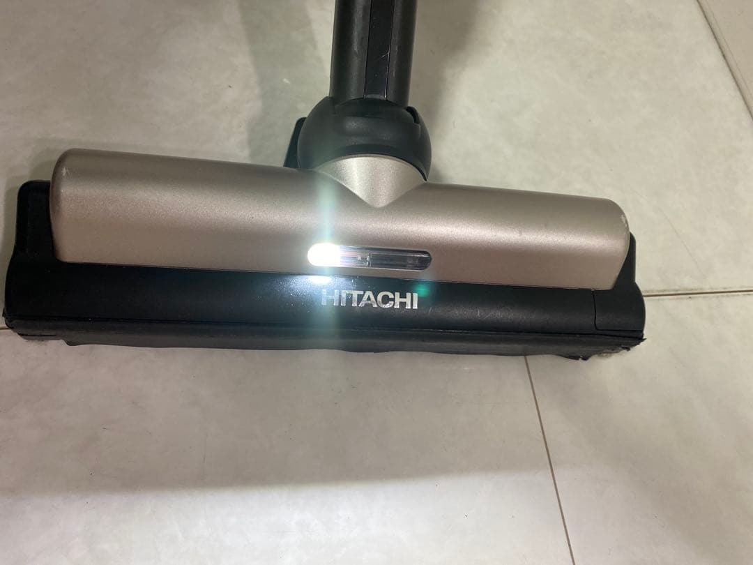 日立 コードレス掃除機2021年製　PV-BL2H