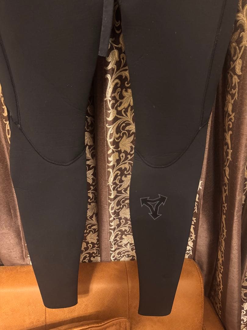 XCEL エクセル　４.3ミリ　セミドライウエットスーツ　最終赤字処分‼️