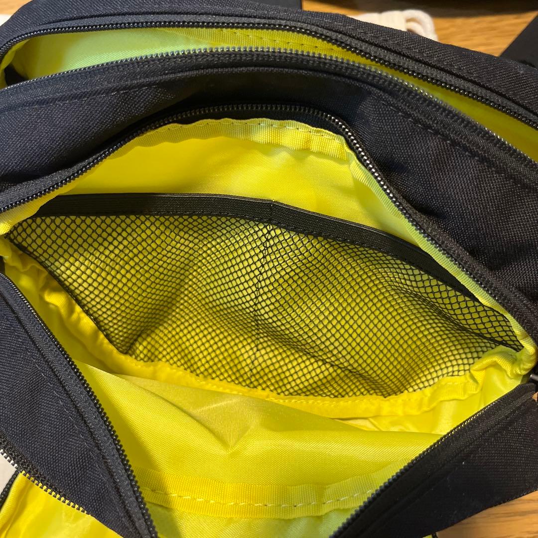 美品✨Huggo ハグー ヒップシート 巾着付き ウエストポーチ 黒 ナイロン