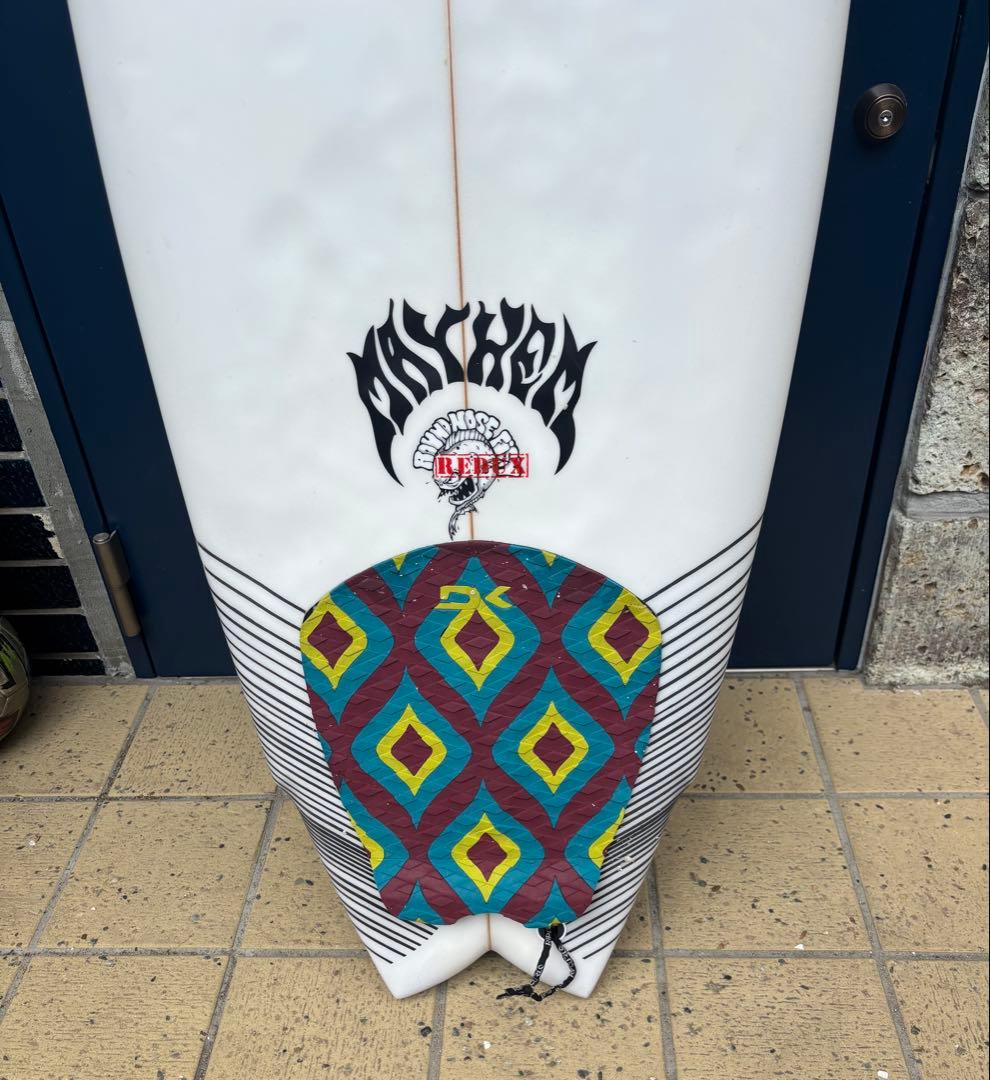 Lost RNF REDUX 5′10″x20.5”x 2.56”x34.35L