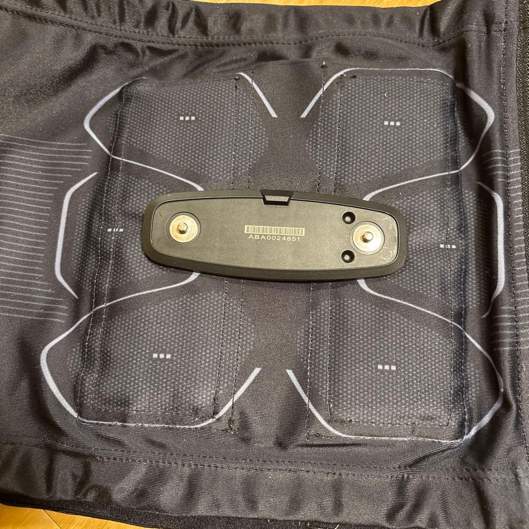 SIXPAD パワースーツライトアブズ　収納ケース付きサイズS