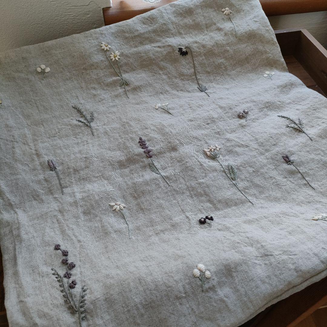 【リネン刺繍　kako☆ページ】クッションカバー　メガネケース