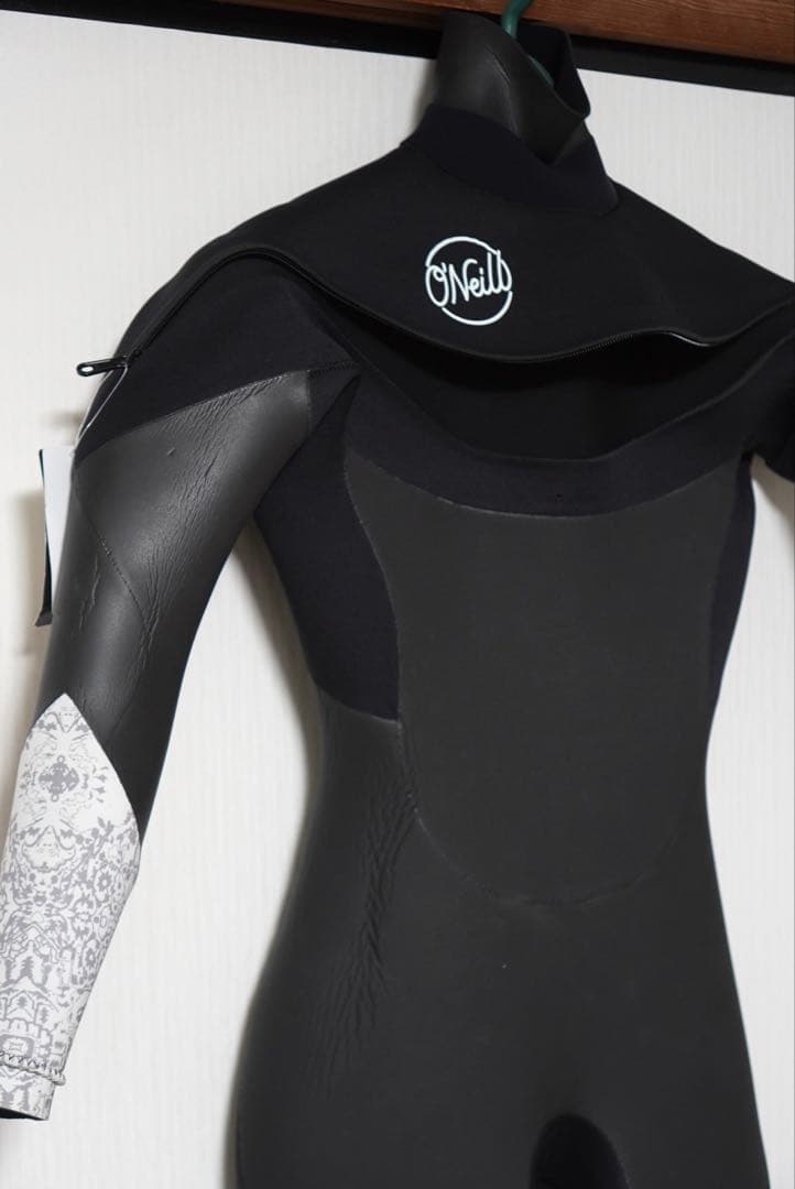 O'Neill ウェットスーツ ドライスーツ レディース