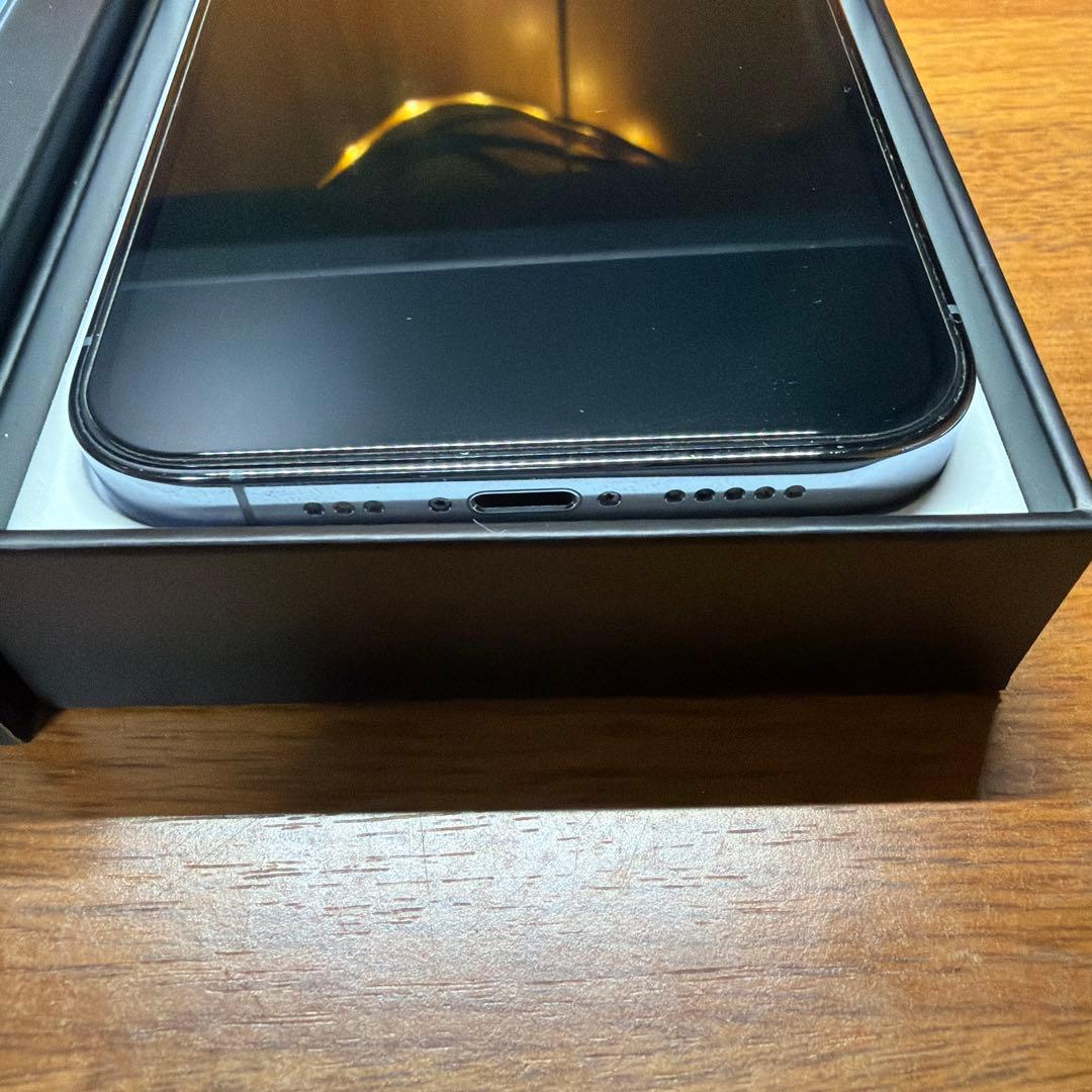 【人気機種】SIMフリー iPhone 13 Pro シエラブルー256gb