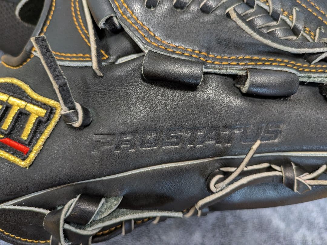 ZETT ゼットプロステイタス 投手　ピッチャー　軟式グローブ中古