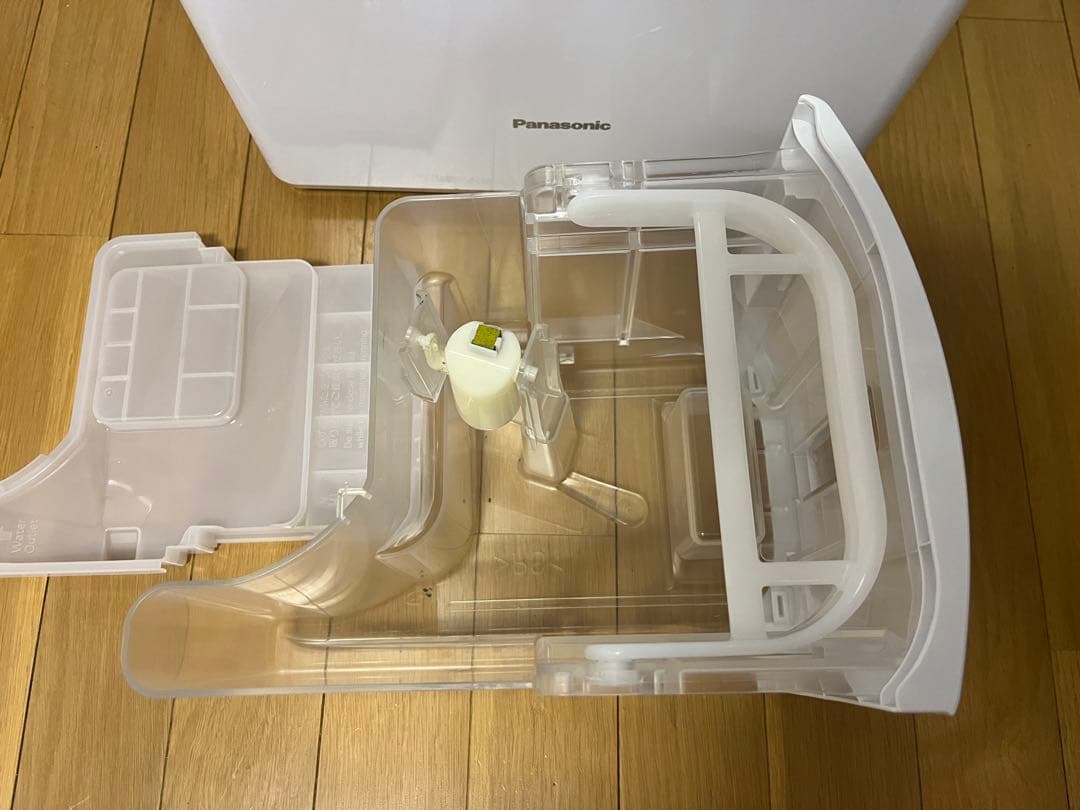 パナソニック 衣類乾燥除湿機 F-YHVX120 ジャンク 22年製