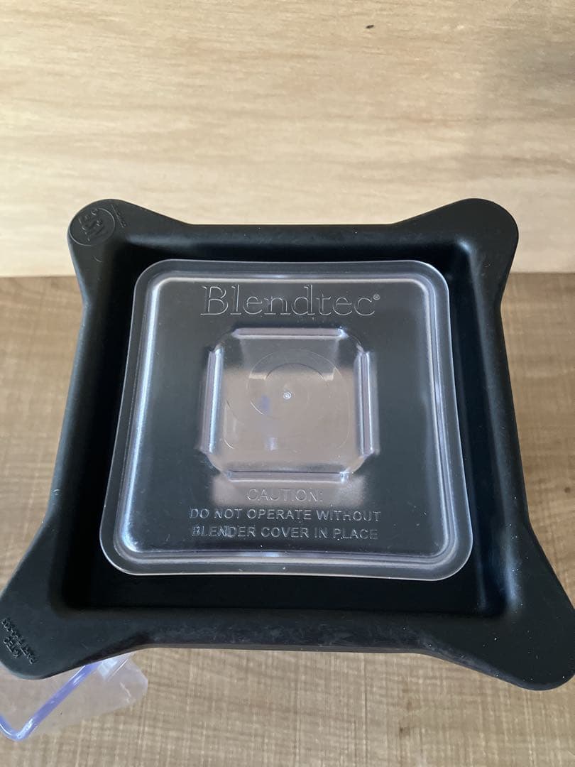 blendtec 赤　ブレンドテック　ブレンダー　ジューサー　ミキサー