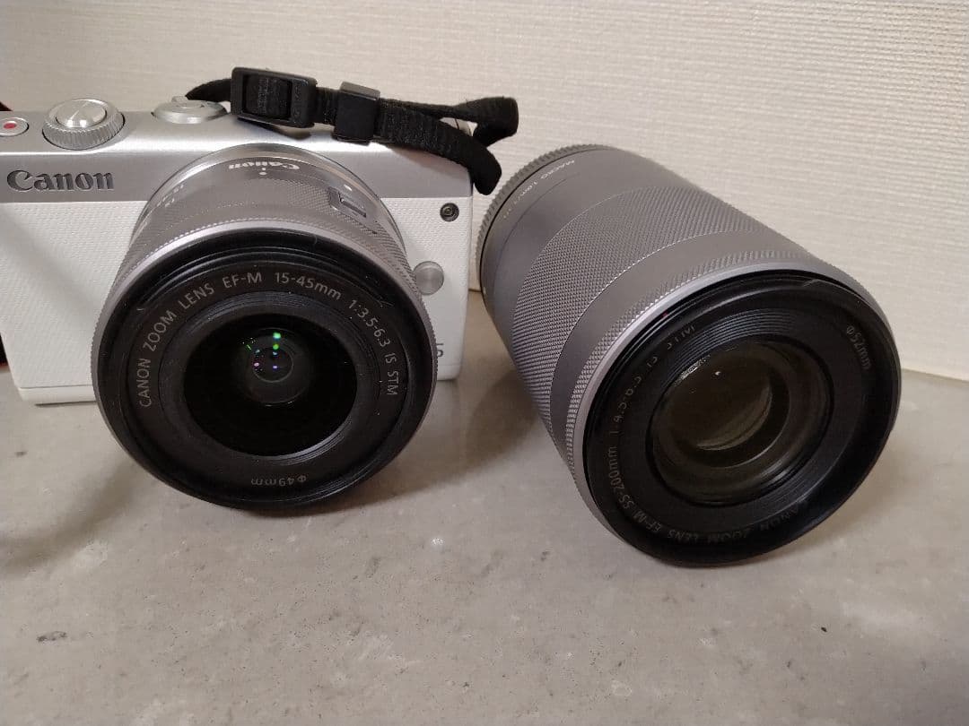 Canon　EOS M100　ミラーレスカメラ　レンズキット　ホワイト