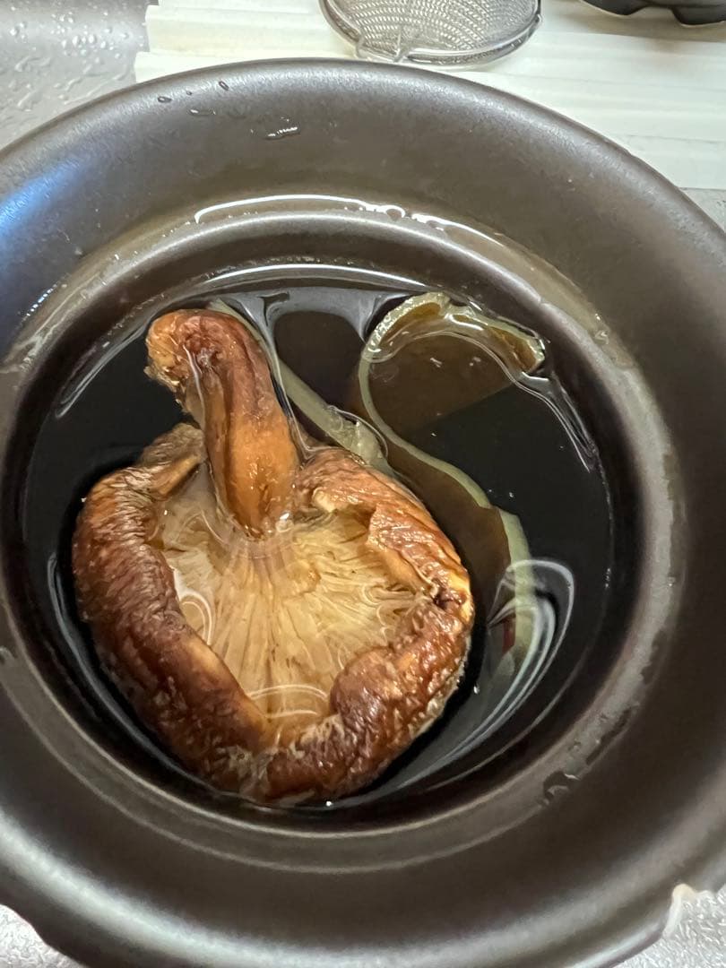 【新品】マイクロ波対策、電子レンジ専用！注ぎ口有！握り易い磁性片手鍋