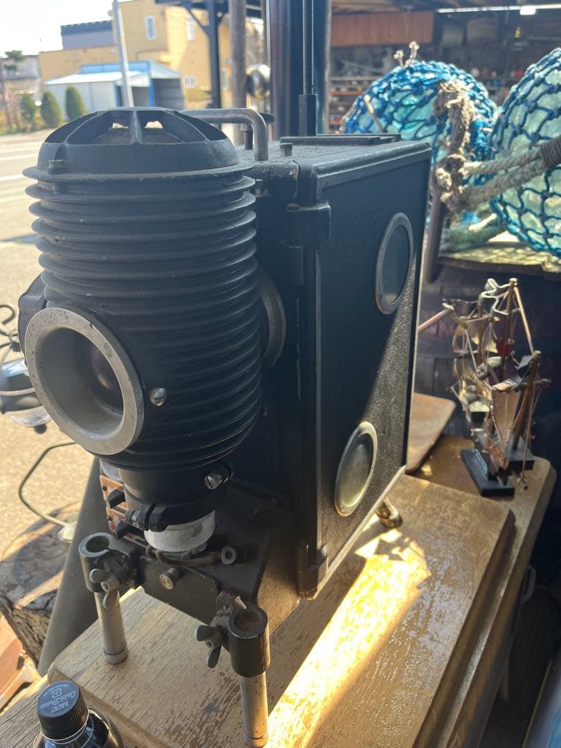 映写機、昭和レトロ映写機、業務用映写機、アンティーク映写機