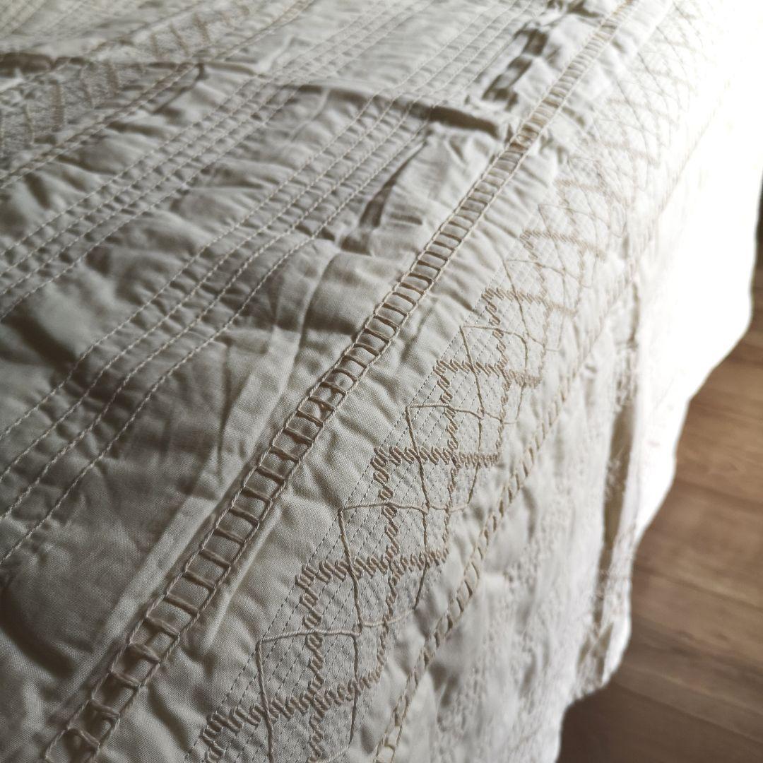 im MIYAKE キルティング ダブルベッド用カバー、マルチカバー