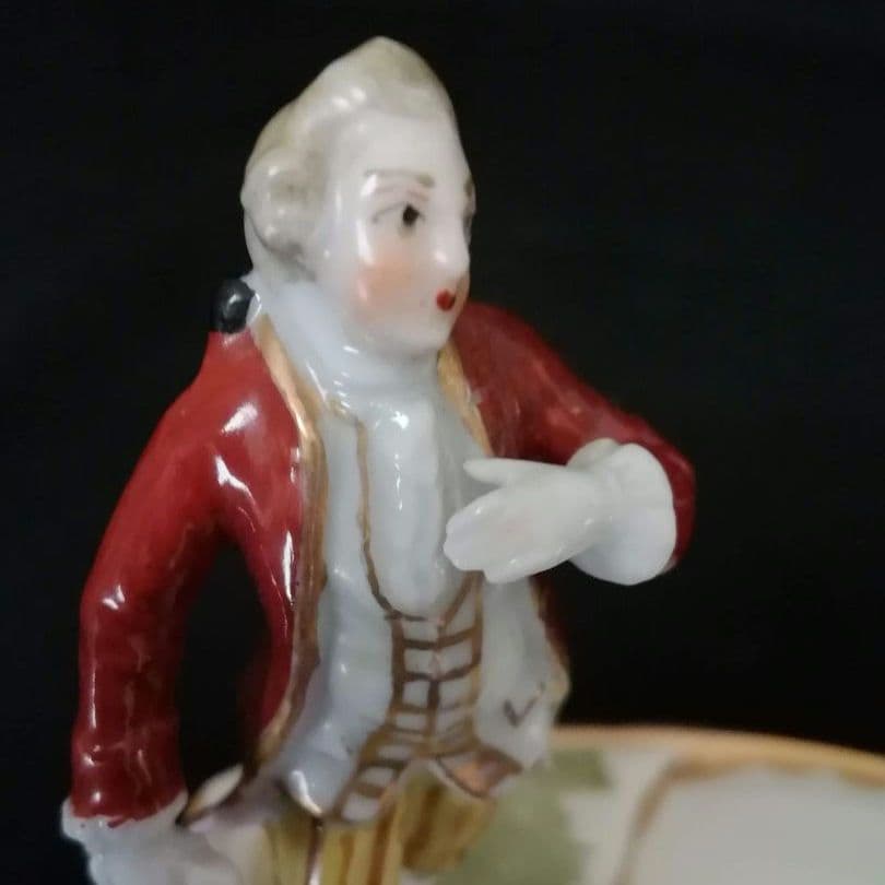 逸品　SPドレスデン①　カールティーメ工房　フィギュリン付き小皿二体　手描き