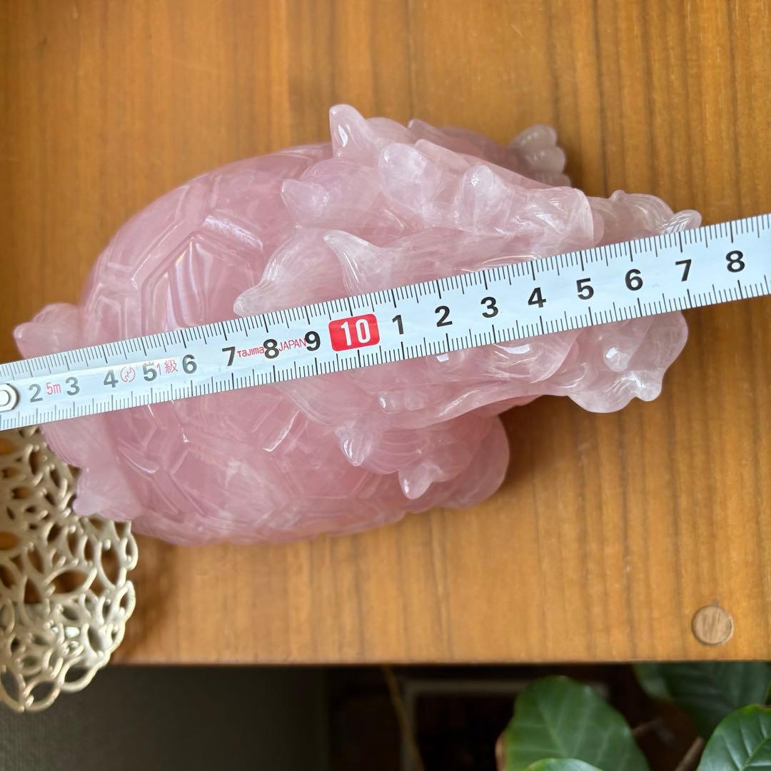 大型 高品質 マダガスカル産ローズクォーツ 龍亀（ロングイ） 置物2.45kg