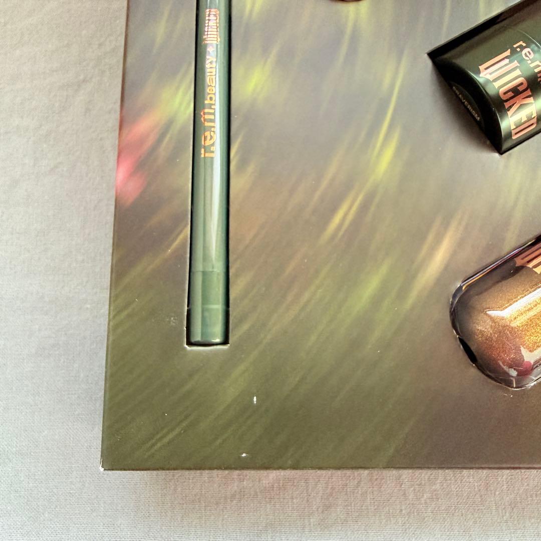 箱難あり r.e.m.beauty WICKED エルファバ メイクセット