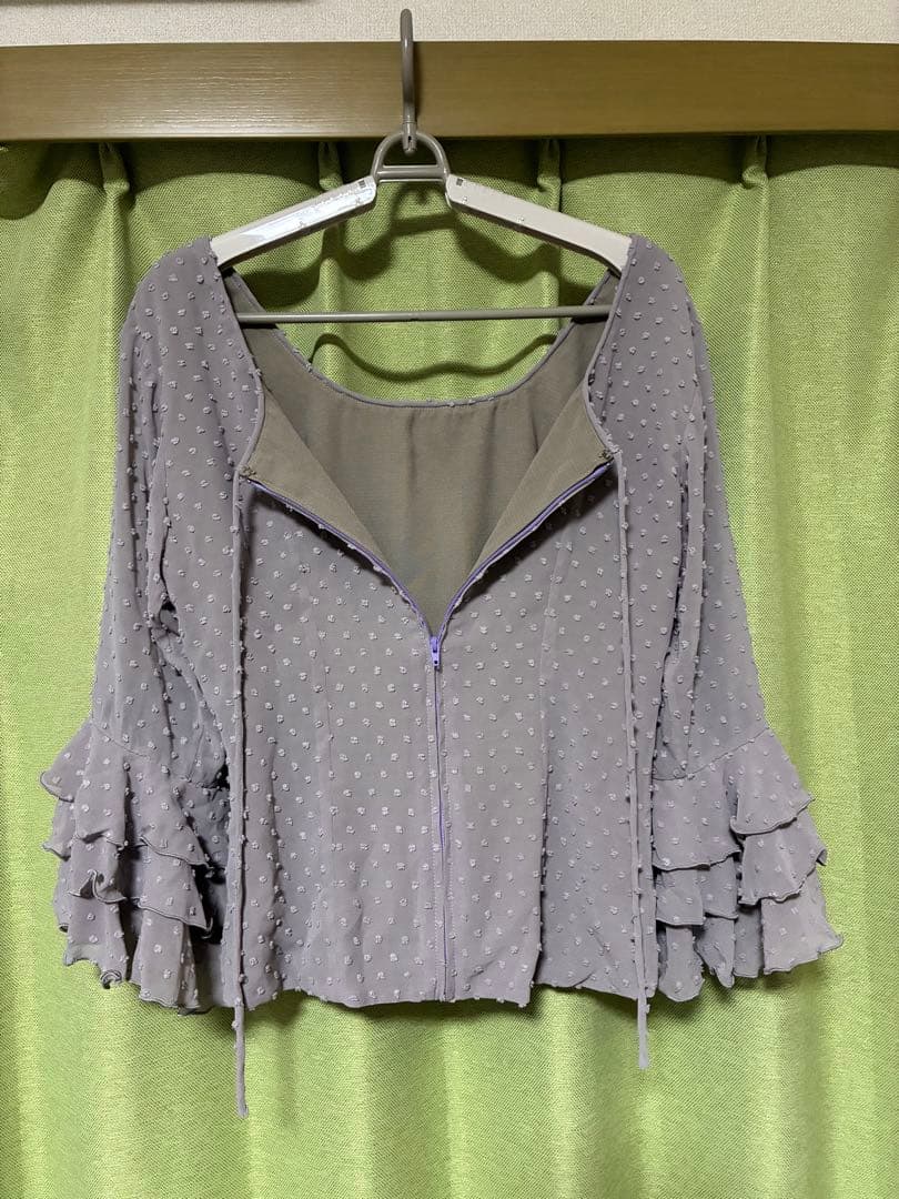 フラメンコ衣装　トップス　ブラウス　 ライトグレー　立体水玉　Lサイズ