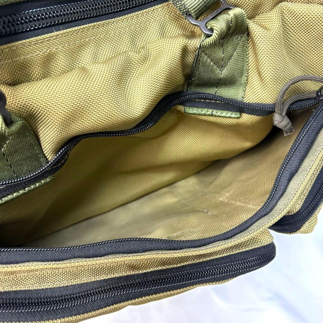 極美品★ブリーフィング A4ライナー 2way ビジネスバッグ ショルダー紐