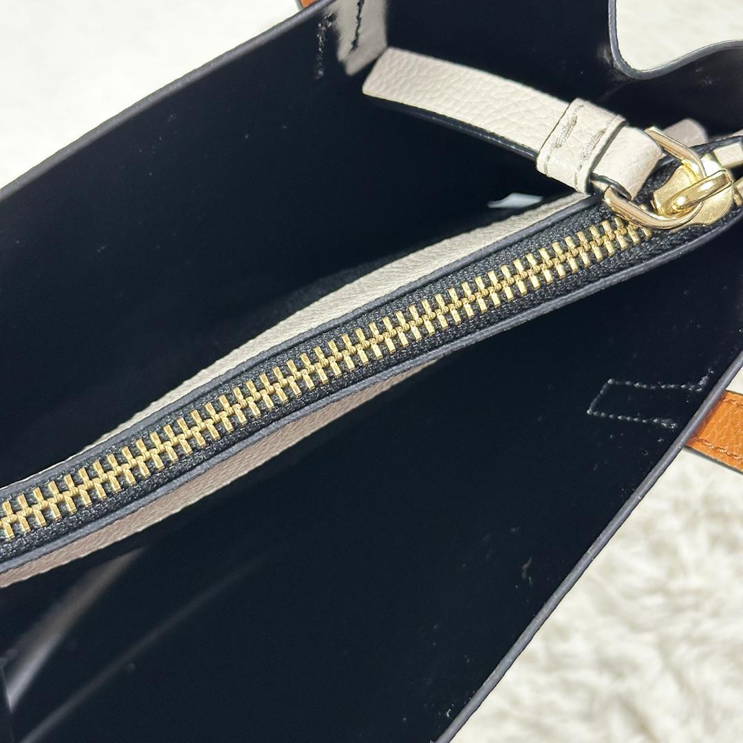 美品 MARC JACOBS ミニグラインド ブロック ハンドバック 2way