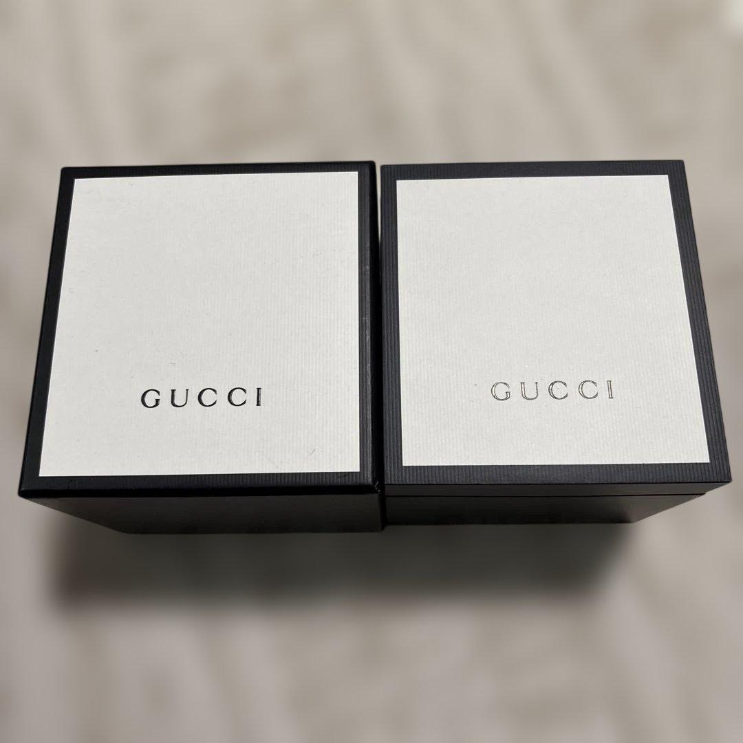 GUCCI ブラックレザーバンド 時計