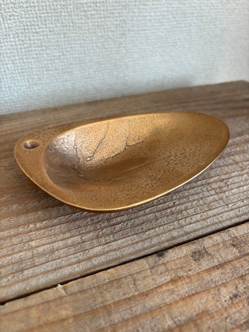 aesop インセンスホルダー