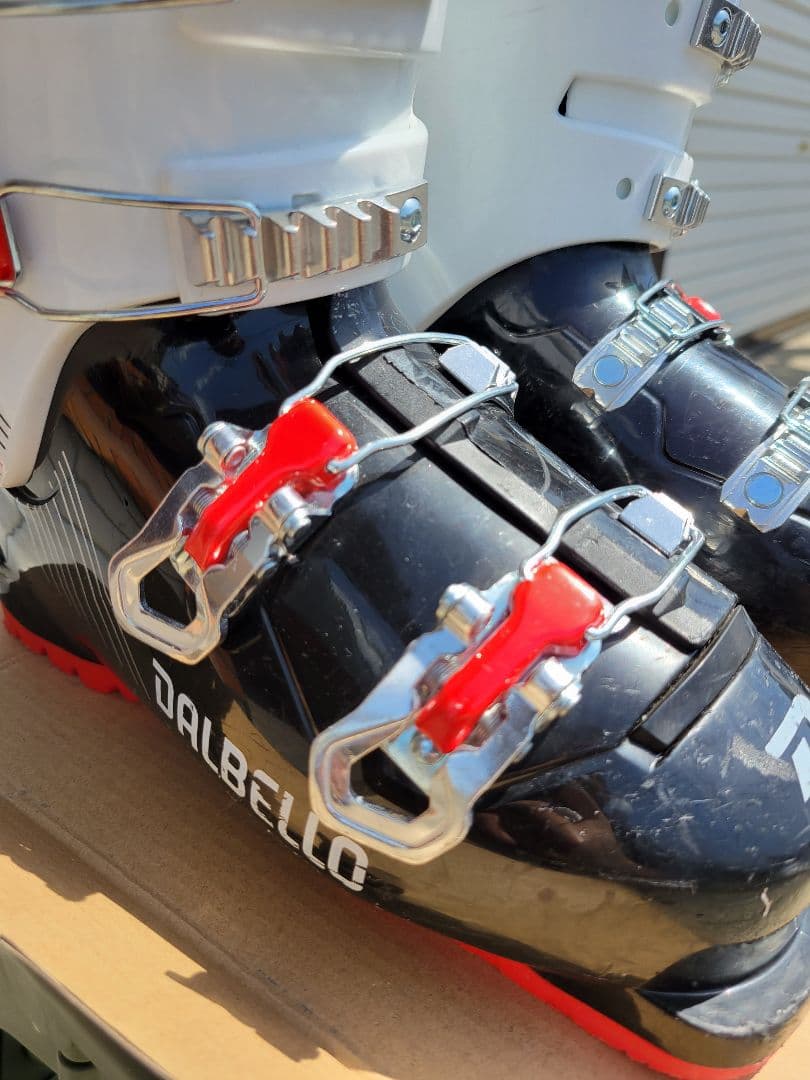 DALBELLO 子ども用スキーブーツ