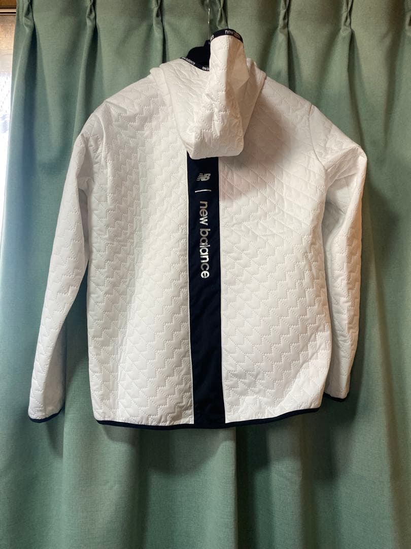 New Balance ホワイト　キルティング　ジャケット　サイズ6（XL）