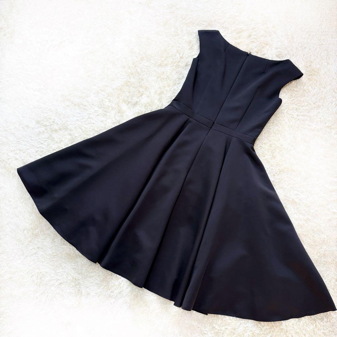【美品】ルネ　ワンピース　ブラック　34　フレア　Aライン　ひざ丈