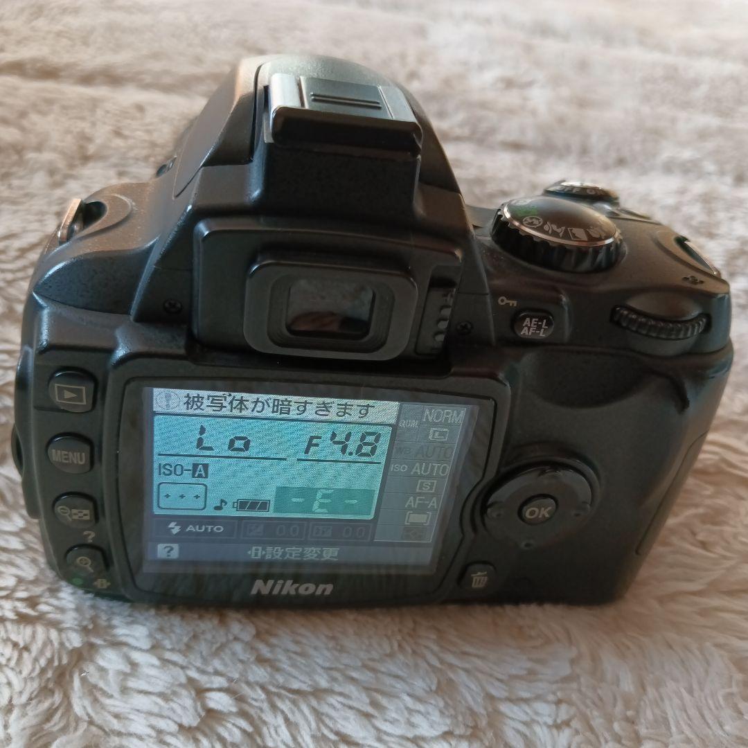 Nikon D40デジタル一眼レフ 18~55ミリ標準ズームカメラセット[美品]