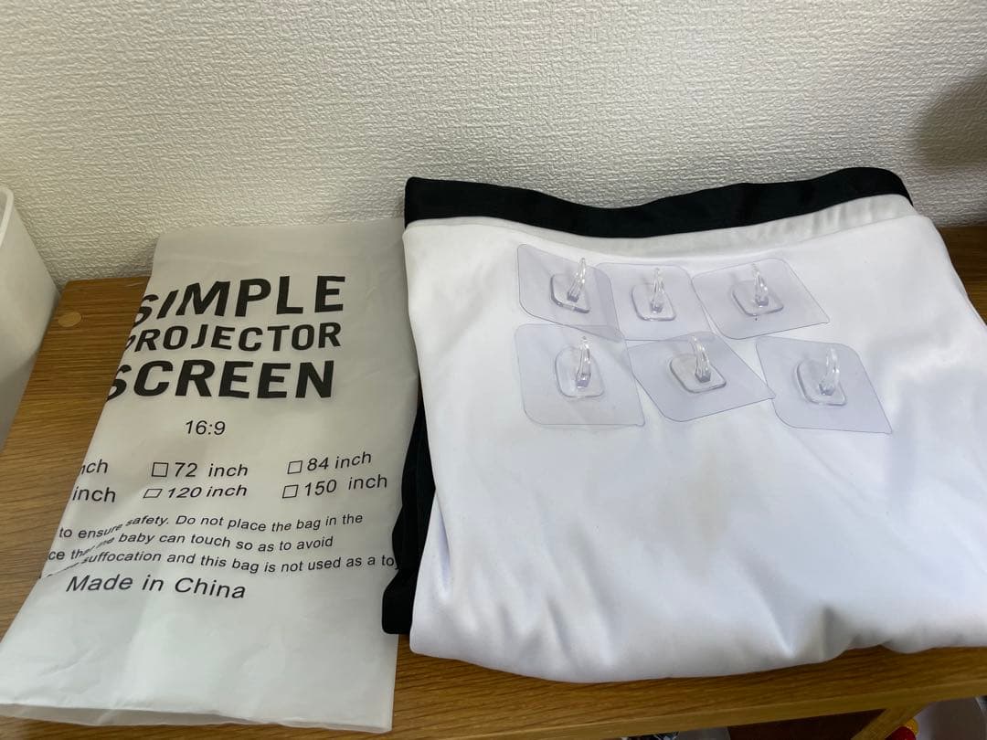 ANKER Nebula Apollo ➕100インチスクリーン