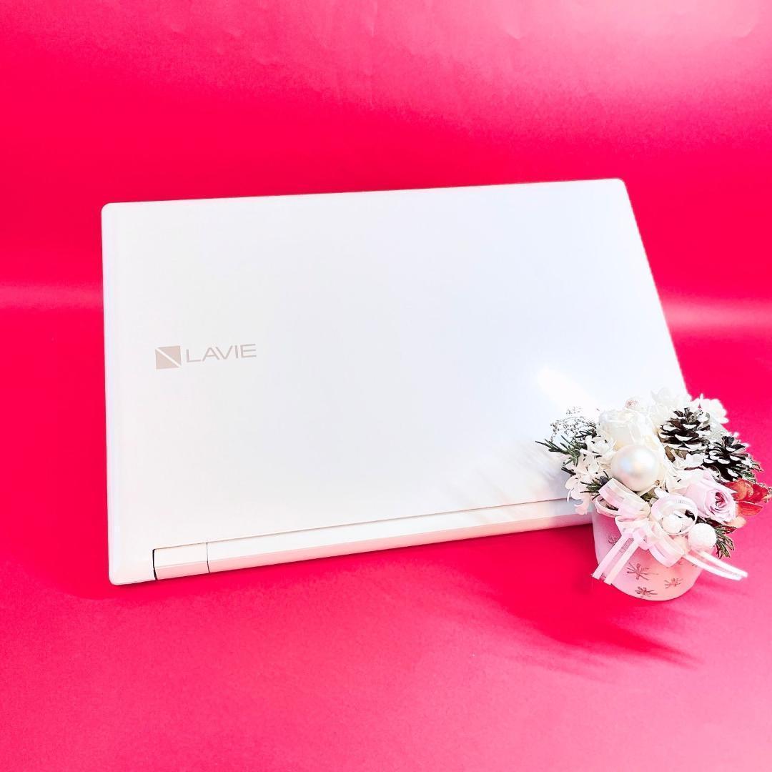 Windows11対応❣️第8世代Corei7✨️薄型ノートパソコン！カメラSSD白