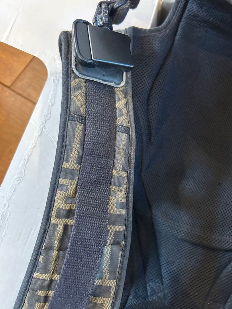 FENDI×アップリカ抱っこ紐　箱、取説付き