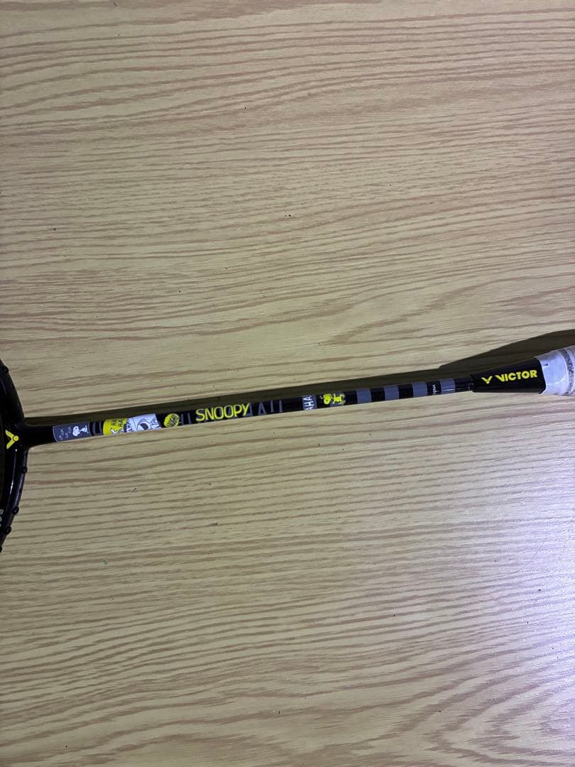 ビクター　スヌーピー バドミントンラケット