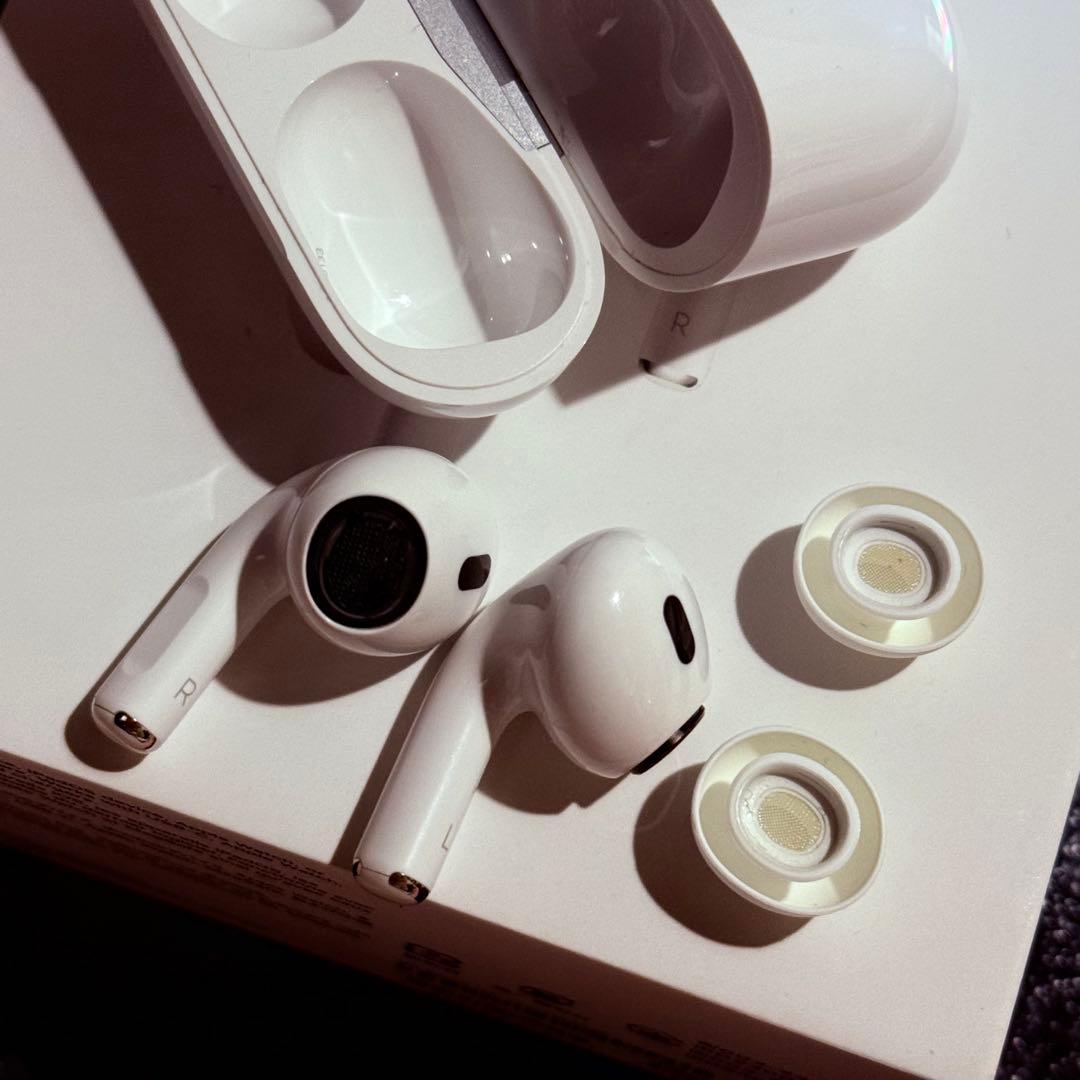 Apple AirPodsPro2 USBC版