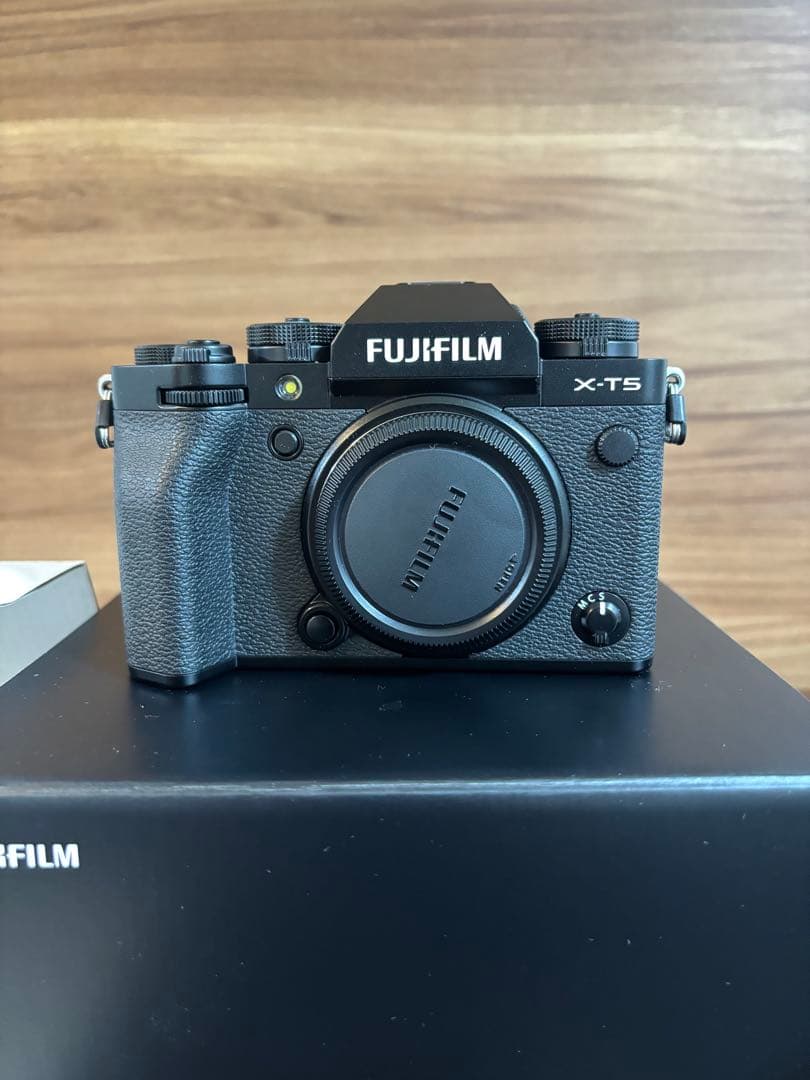 FUJIFILM X-T5 ミラーレス一眼カメラ