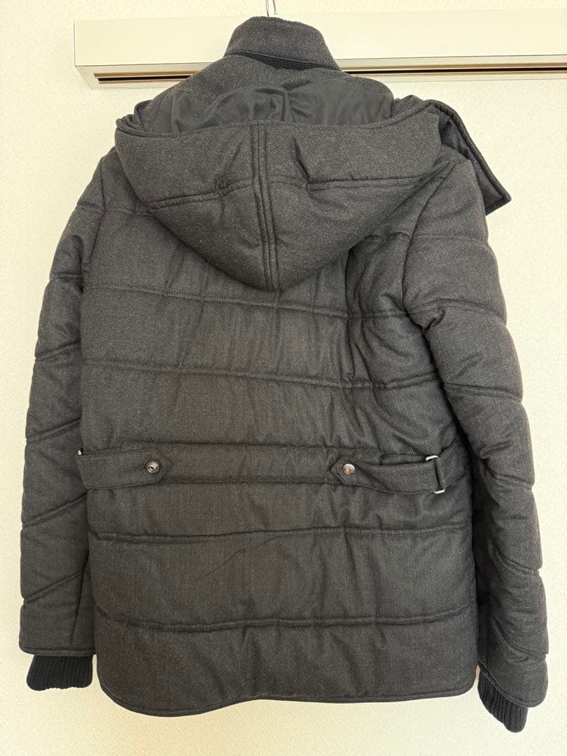 ダークグレー キルティングダウンジャケット