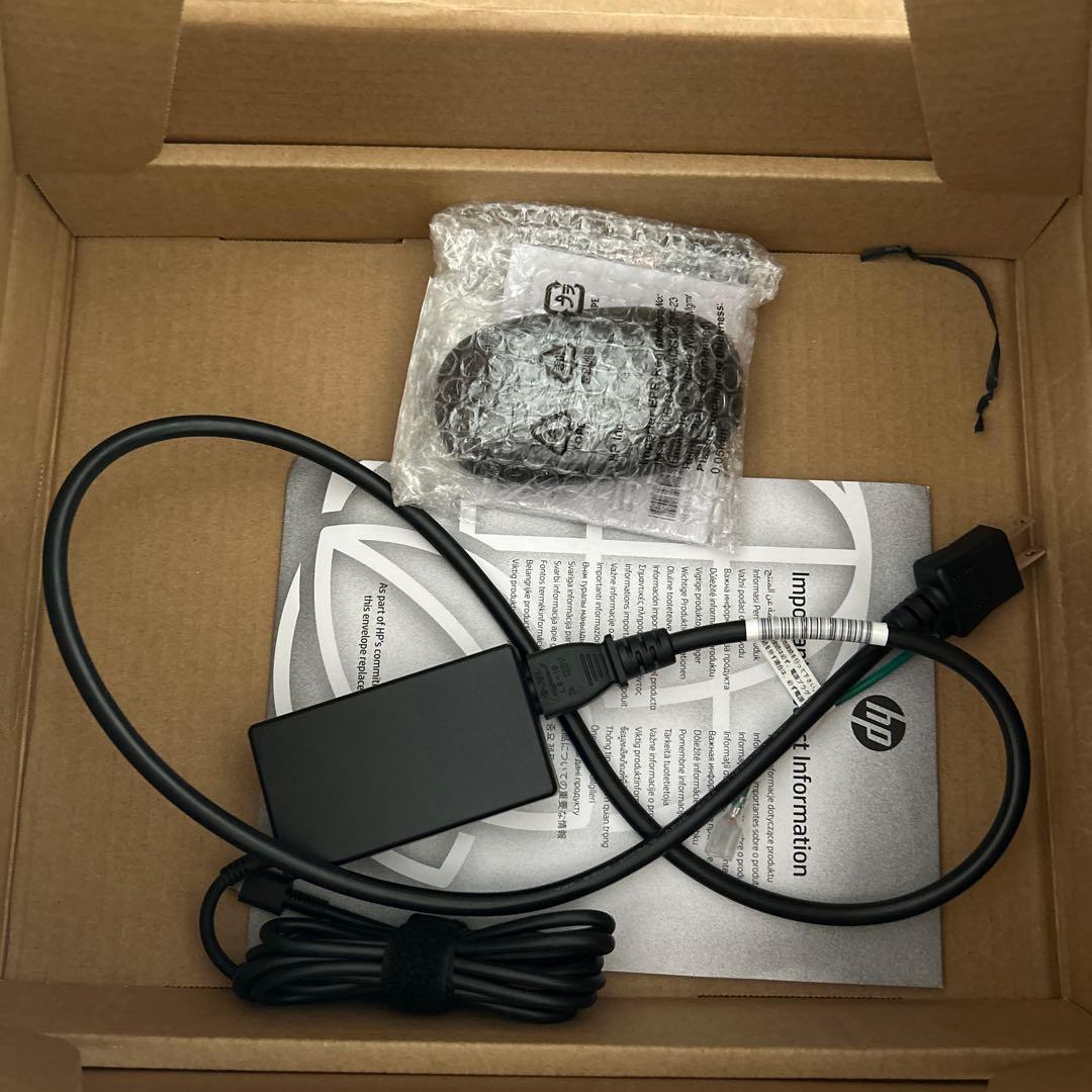 HP Pavilion Aero Laptop 13bg (16GB ブルー)