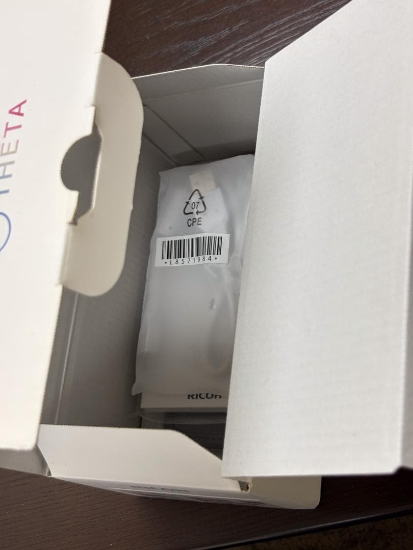 リコー360°撮影カメラTHETA SC2【美品・ケース付き】