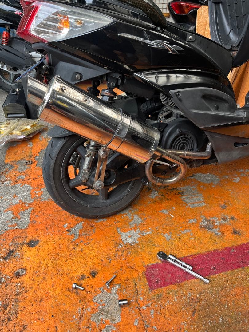 シグナスx 2型ncyマフラー