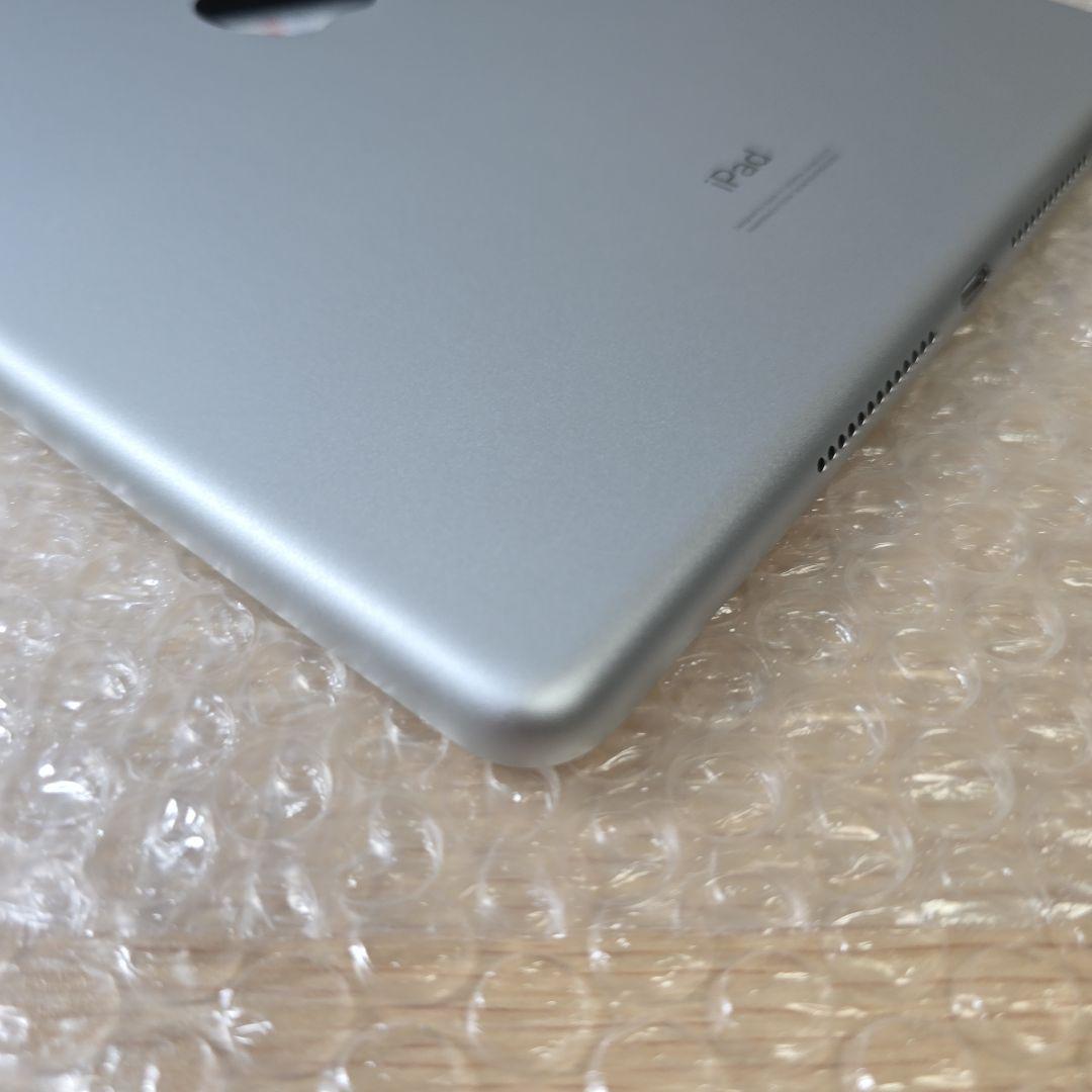 ゴ*読様 美品■iPad 8◼️電池極良品◼️純正アダプター充電ケーブル付属