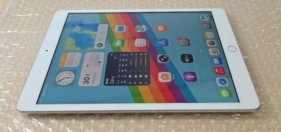 ゴ*読様 美品■iPad 8◼️電池極良品◼️純正アダプター充電ケーブル付属