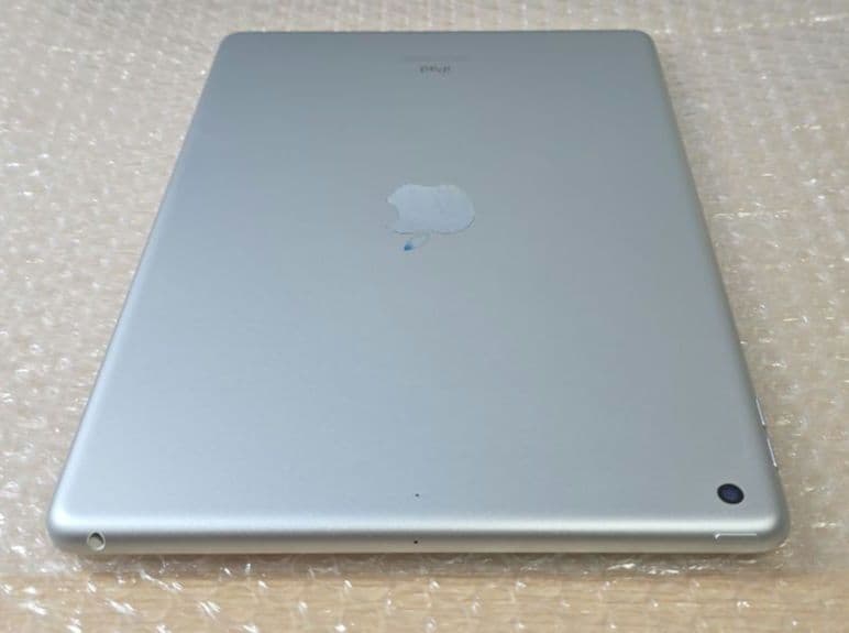 ゴ*読様 美品■iPad 8◼️電池極良品◼️純正アダプター充電ケーブル付属