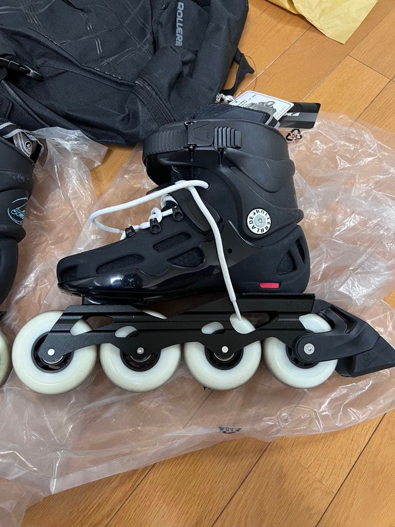 ローラーブレイドと新品のリュック