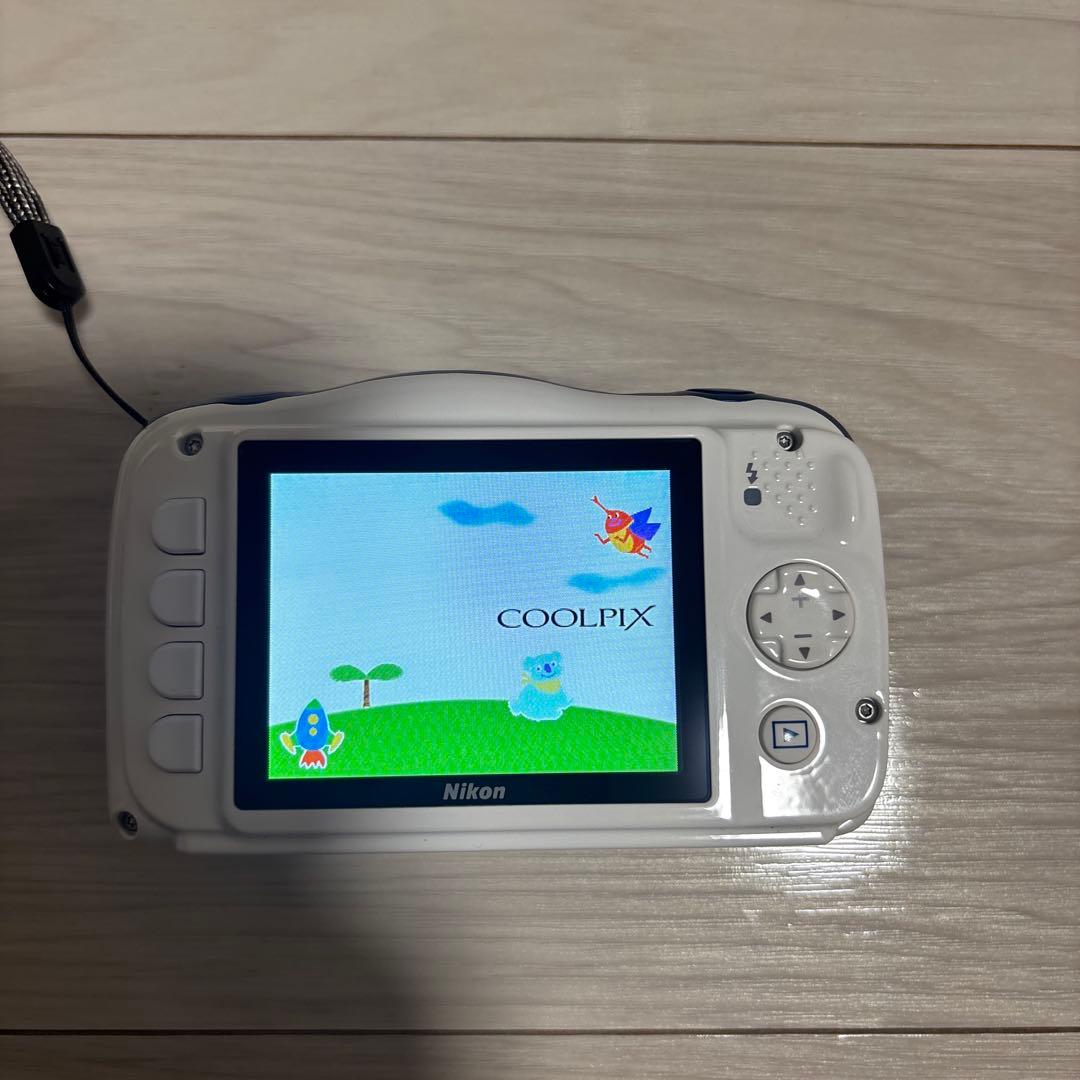 Nikon COOLPIX W100 防水デジタルカメラ