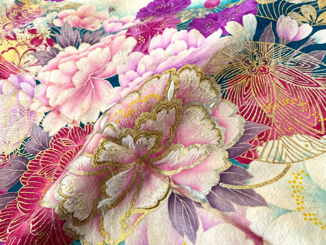 akmx181 正絹 振袖 白/藍色 パールトーン加工 13号 花柄