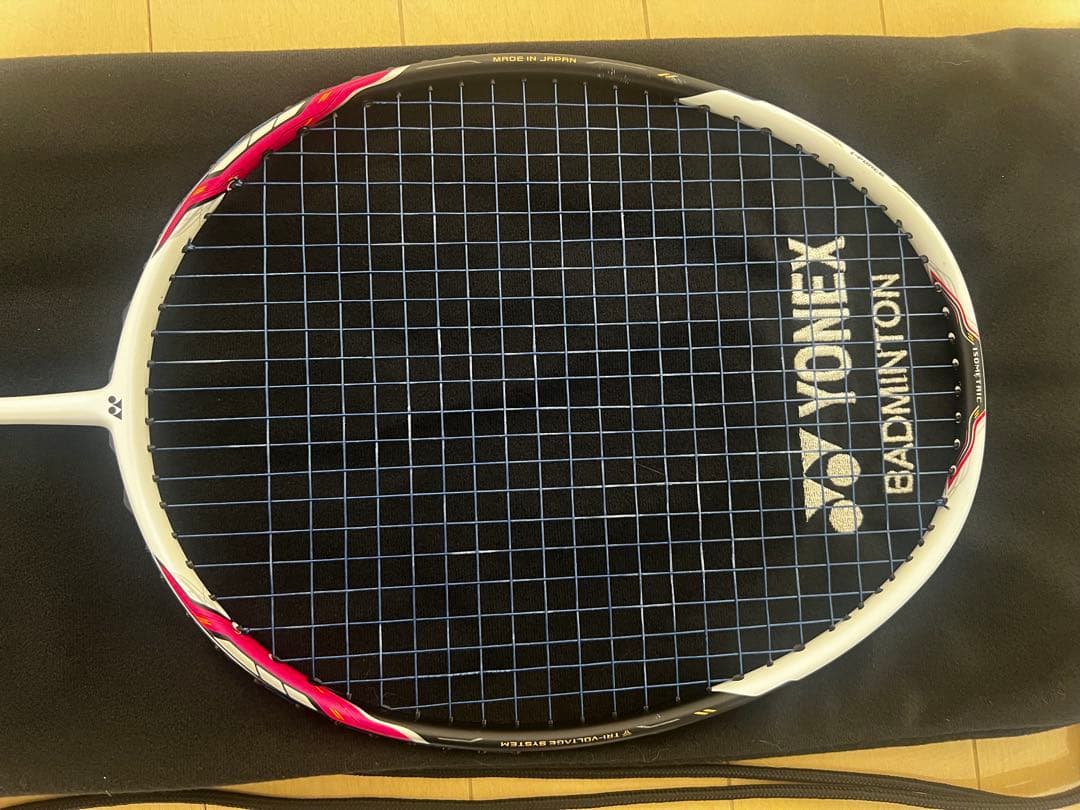 YONEX ボルトリック バドミントンラケット