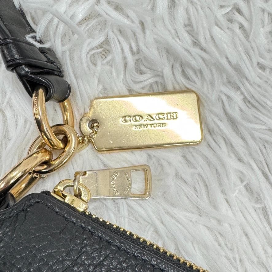 【美品】　コーチ F34823 バッグ ショルダーバッグ 黒 coach 肩掛け