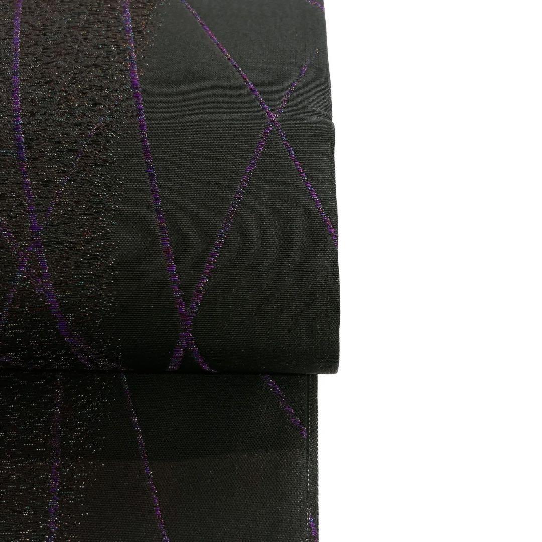 袋帯　幾何学模様　黒地　紫　銀通し　全通　着物　075w d
