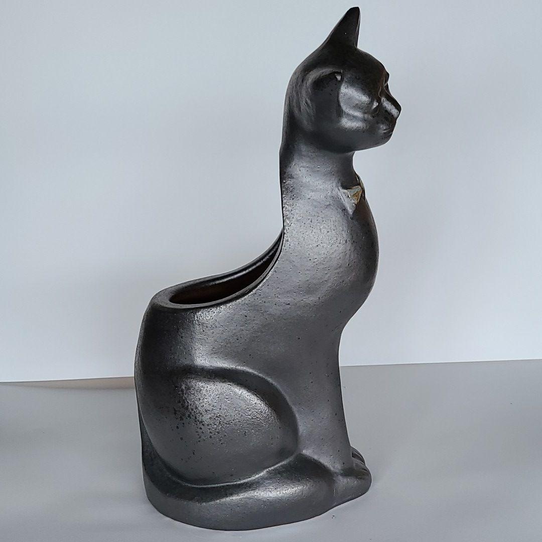 信楽焼傘立て  ねこレリーフ 高さ６３cm