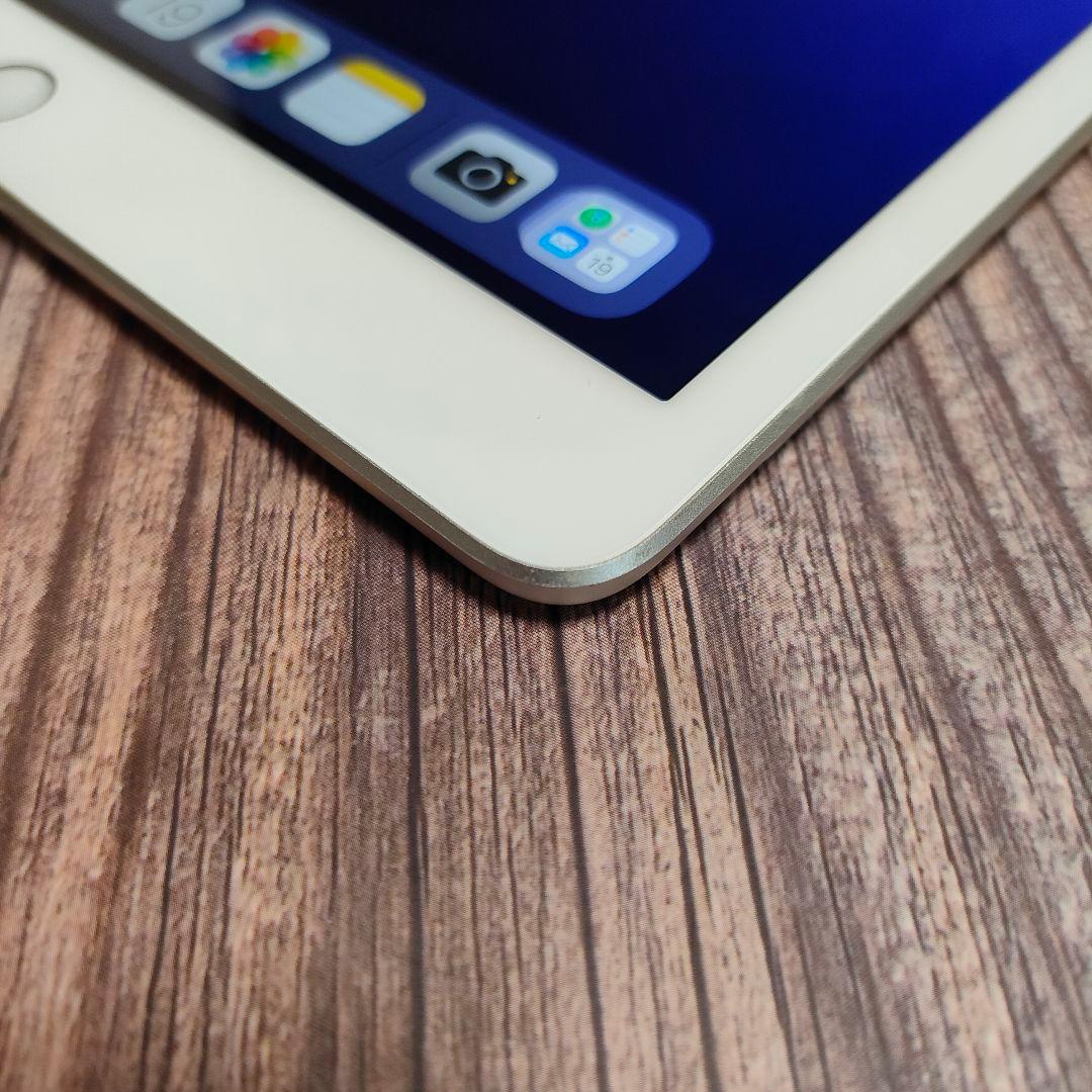 apple iPad 第8世代 128GB SIMフリー 美品