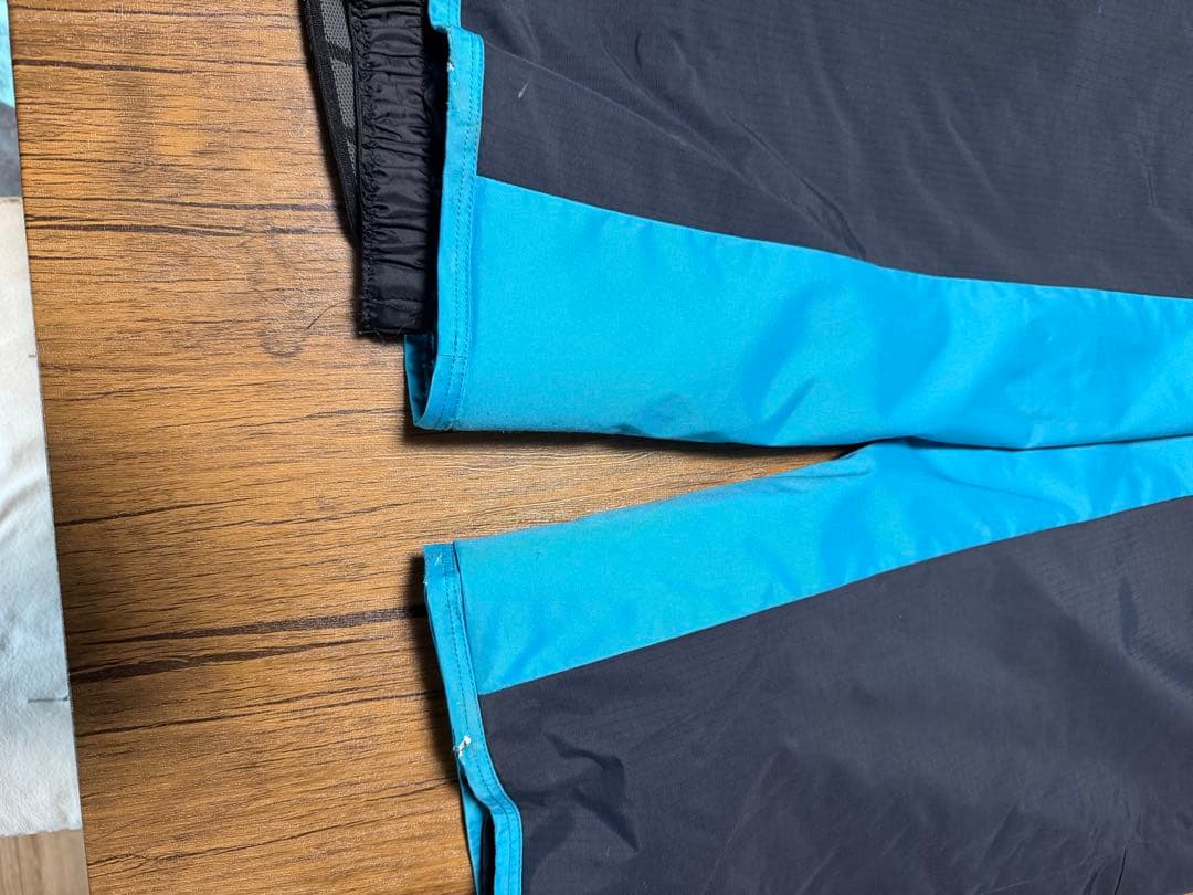 DESCENTE スキーウェア 女性用 青黒